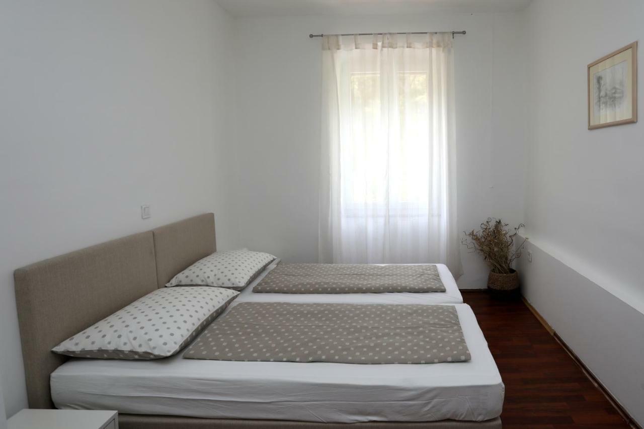 Apartman Cinkopan Пула Екстериор снимка