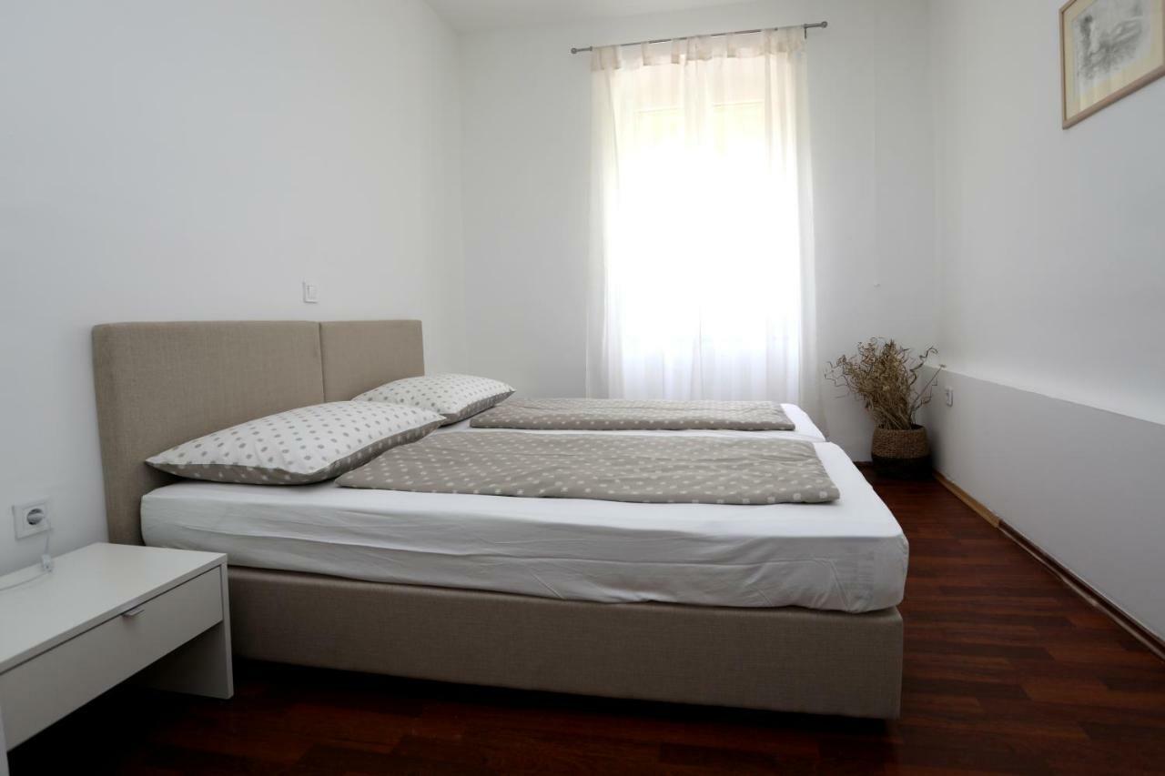 Apartman Cinkopan Пула Екстериор снимка