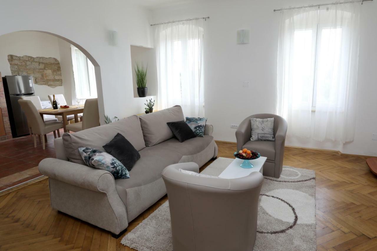Apartman Cinkopan Пула Екстериор снимка